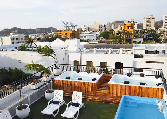 Hotel Jacuzzi: Hotel Parque de los Novios Inn